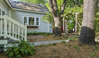 81 Richardson St, Bath, ME 04530