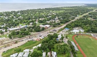 310 UNION St, Bay St. Louis, MS 39520