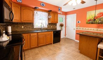 76 Holbrook Dr, Banner, KY 41603