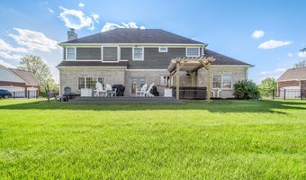 5765 Coopers Hawk Dr, Carmel, IN 46033