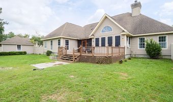 605 Plantation Dr, Adel, GA 31620