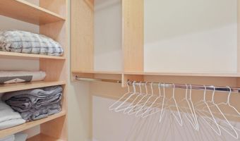 820 N POLLARD St 511, Arlington, VA 22203
