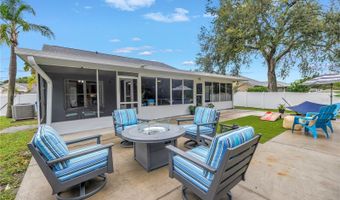 303 LAKEWAY Ln, Apollo Beach, FL 33572