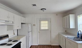 1055 Scruggs Cir, Bartow, GA 30413