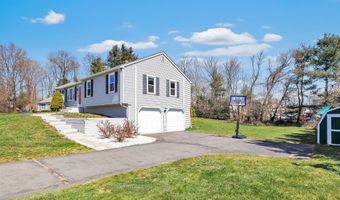 18 Blueberry Pl, Cheshire, CT 06410