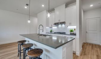5613 Woodlands Dr, The Colony, TX 75056