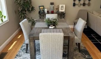 270 Station St, Coventry, RI 02816