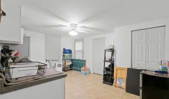 114 S 18th St, Airville, PA 15203