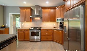 1995 Knollpoint Dr NE, Ada, MI 49301