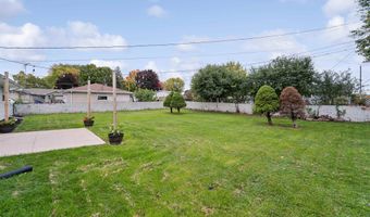 1513 E CALUMET St, Appleton, WI 54915