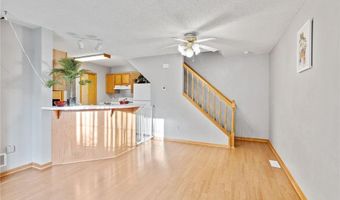 8475 Corcoran Path 9, Inver Grove Heights, MN 55076