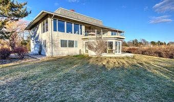 377 Rumstick Rd, Barrington, RI 02806