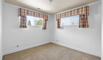 1059 Terra Ave, Ashland, OR 97520