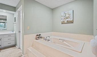 2649 Regency Rd, Bartlesville, OK 74006