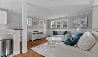 19 Warren Ave 19, Middletown, RI 02842