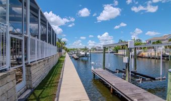 5721 SEA TURTLE Pl, Apollo Beach, FL 33572