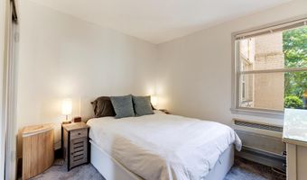 1363 K St SE 201, Washington, DC 20003