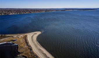 377 Rumstick Rd, Barrington, RI 02806