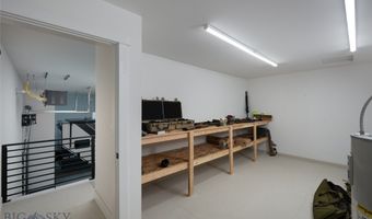 6111 Springhill Rd, Belgrade, MT 59714