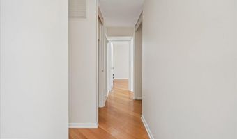 4970 BATTERY Ln 409, Bethesda, MD 20814