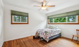 1804 E Euclid Ave, Arlington Heights, IL 60004