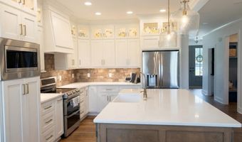 6579 Summer Shade Cir, Alvaton, KY 42122