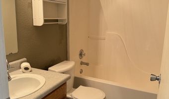 8152 Maple Stream Ln, Indianapolis, IN 46217