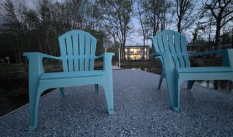 1 N Vigue Shore Rd, Albion, ME 04910