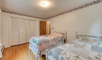 126 Grand View Ter, Brooklyn, CT 06234