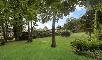428 Gibbs Ave 4, Newport, RI 02840