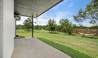 610 Pine Bluff St, Keene, TX 76031