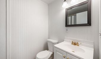 705 8th St, Benton City, WA 99320