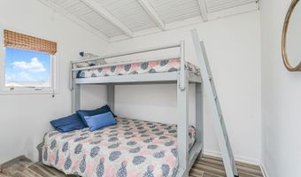 14 Albatross Pt, Bayville, NJ 08721