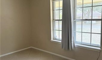 1118 Lincoln St, Alice, TX 78332