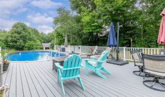 2 Brookfield Rd, Coventry, RI 02816