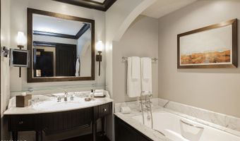 130 Daybreak Rdg Hs640, Avon, CO 81620