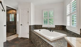 3046 Hawthorne St, Athens, TN 37303