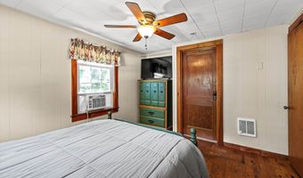 42 Brewster Rd, Barnstead, NH 03225