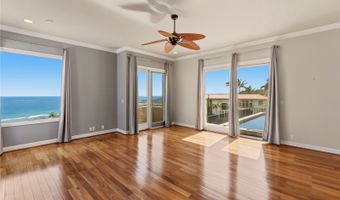 559 Moaniala St, Honolulu, HI 96821