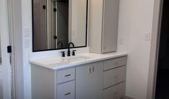 6762 N Detonti Rd, Bauxite, AR 72011