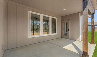 318 Rockers Dr, Baldwin City, KS 66006