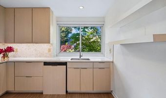 8 SPA CREEK Lndg 8A2, Annapolis, MD 21403