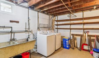 6049 AVON Dr, Bethesda, MD 20814