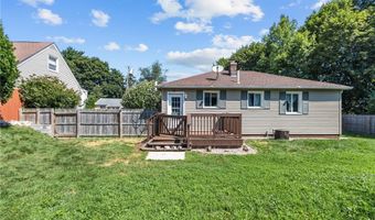 9 Kitchener Rd, Johnston, RI 02919