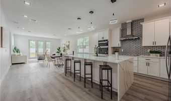 53 W 10TH St, Apopka, FL 32703