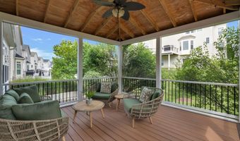 20997 POTOMAC TRAIL Cir, Ashburn, VA 20148