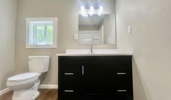 711 W Woodbine Rd, Ash Grove, MO 65604