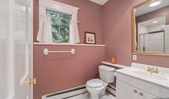 24 Scott Ct, Allendale, NJ 07401