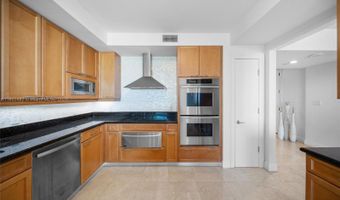 20201 E Country Club Dr 1404, Aventura, FL 33180