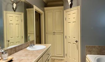 211 Tucker Dr, Brandon, MS 39042